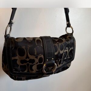 Stylish Black and Green Coach Women's Bag